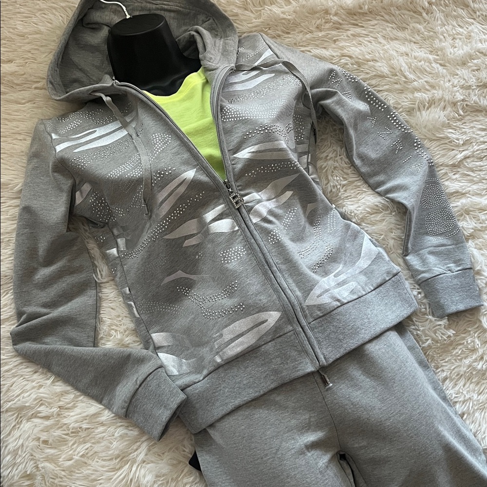 BCBG MAXAZRIA Heather Gray Jogger Pants Sz M NWT - Picture 16 of 17